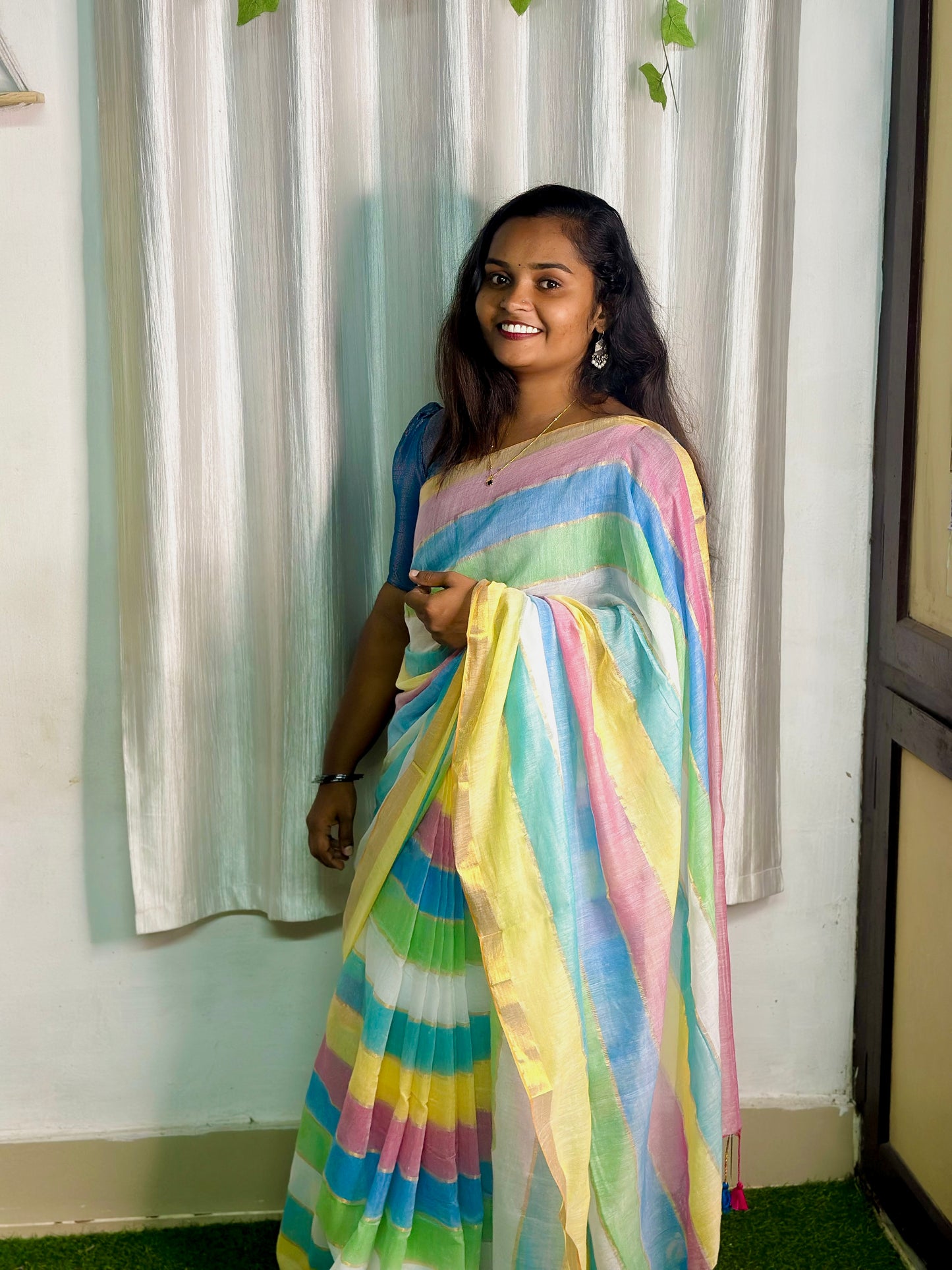 Multicolour Mul Cotton Saree – Soft Lightweight Daily Wear Saree for Women