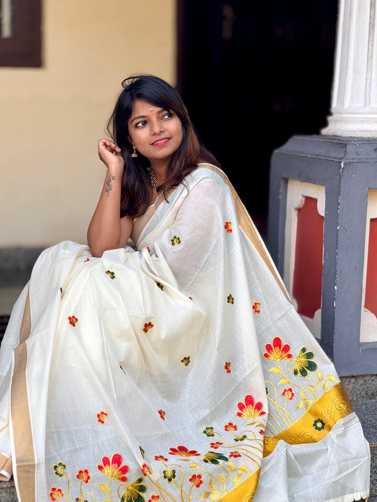 Cotton Embroidery Set Saree – Elegant Lightweight Traditional Wear for Women