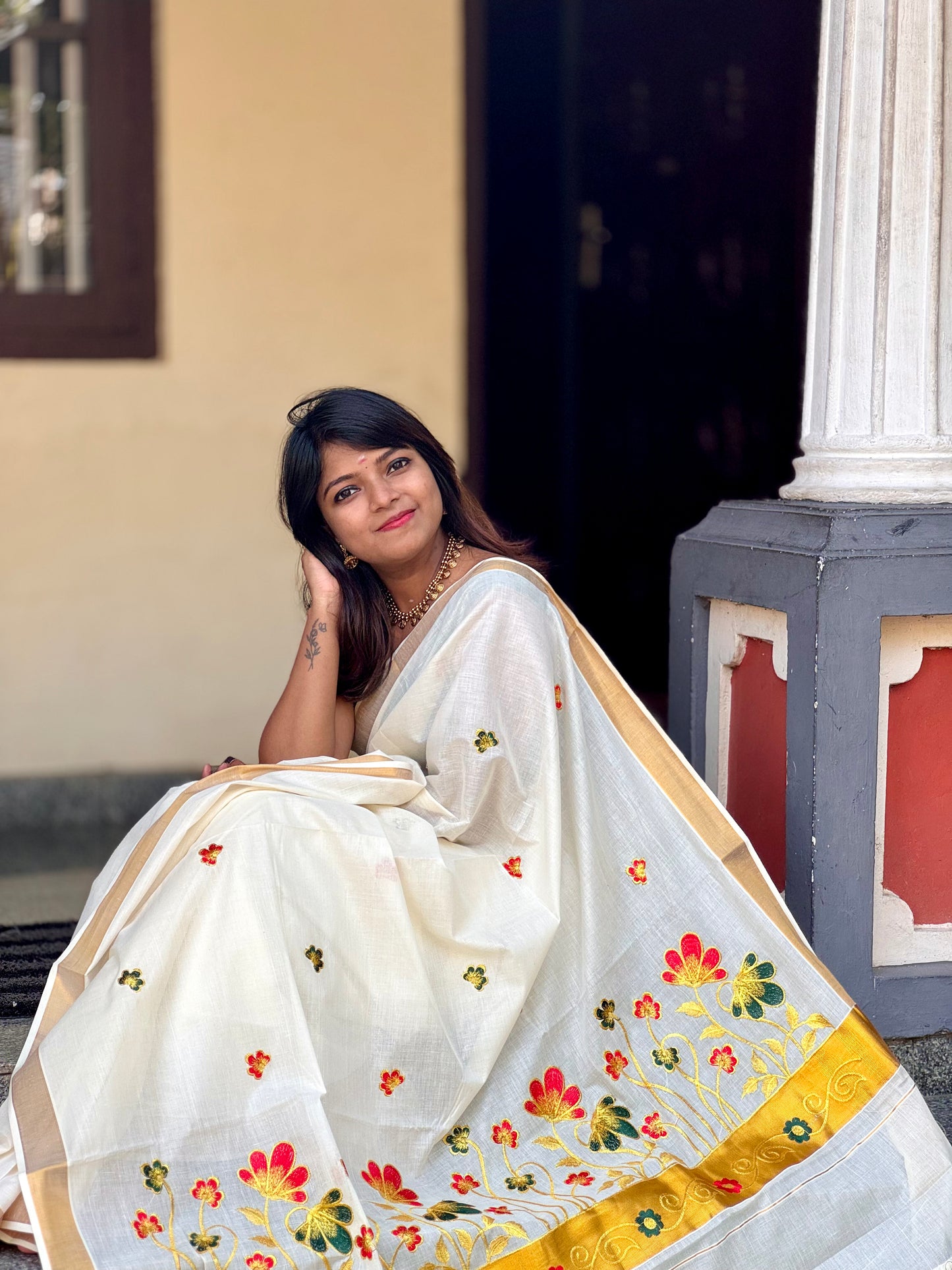 Cotton Embroidery Set Saree – Elegant Lightweight Traditional Wear for Women