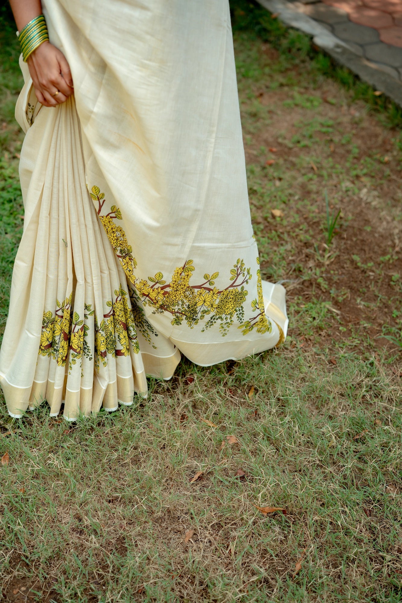 Kanikkonna Printed Tissue Saree