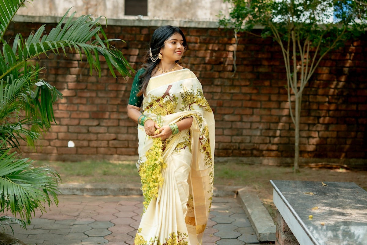 Kanikkonna Printed Tissue Saree