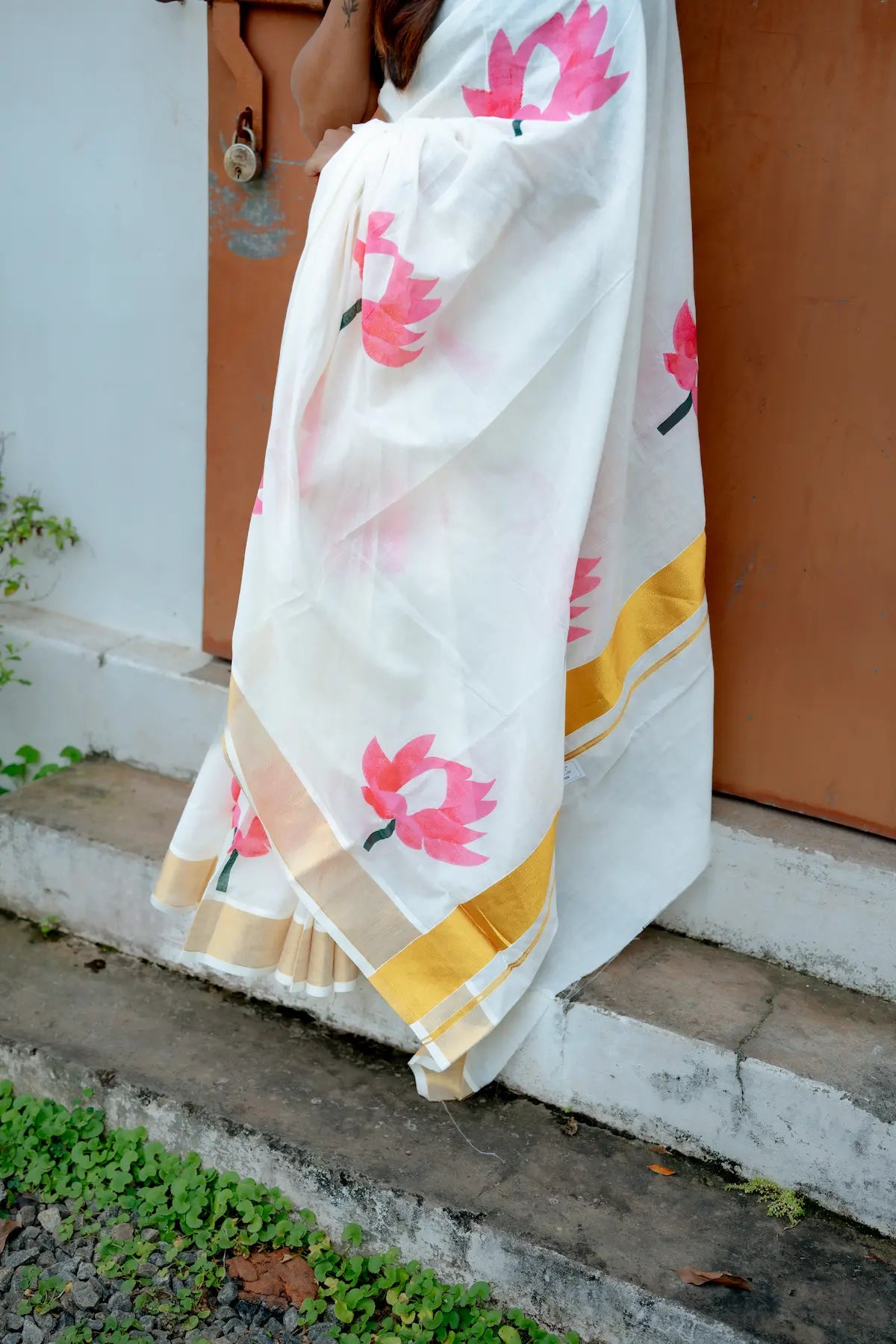 Lotus Printed Cotton Saree